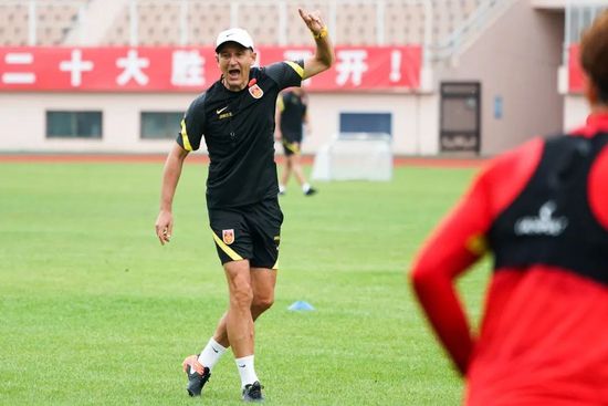 多赫蒂跟进推射破门，狼队2-0领先切尔西！